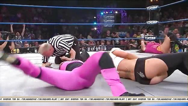 25P Velvet Sky Cameltoe and Crotch Shots