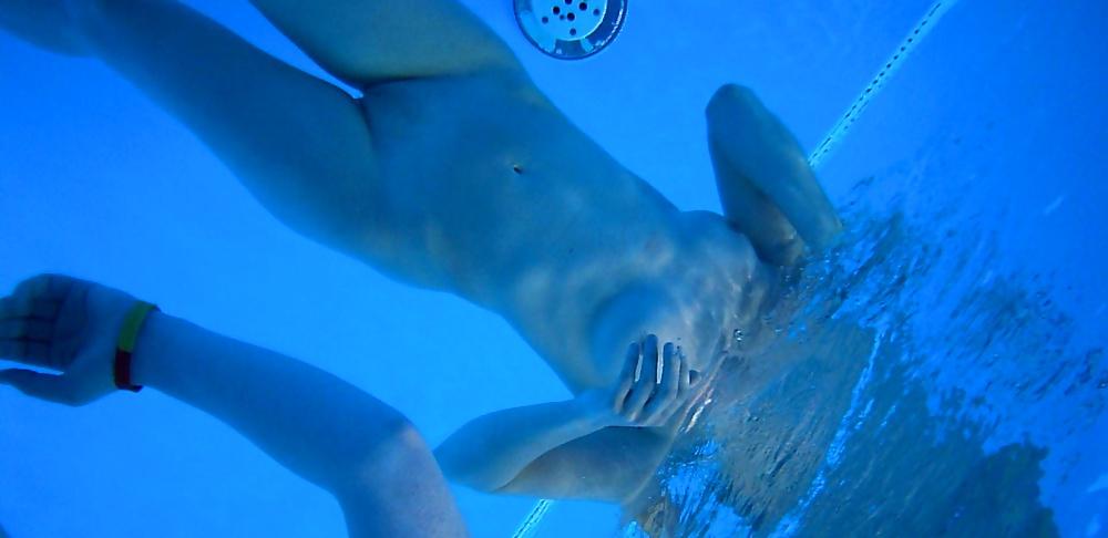 25P Spa Voyeur