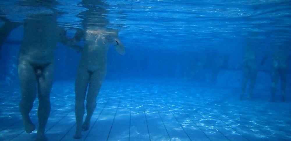 25P Spa Voyeur