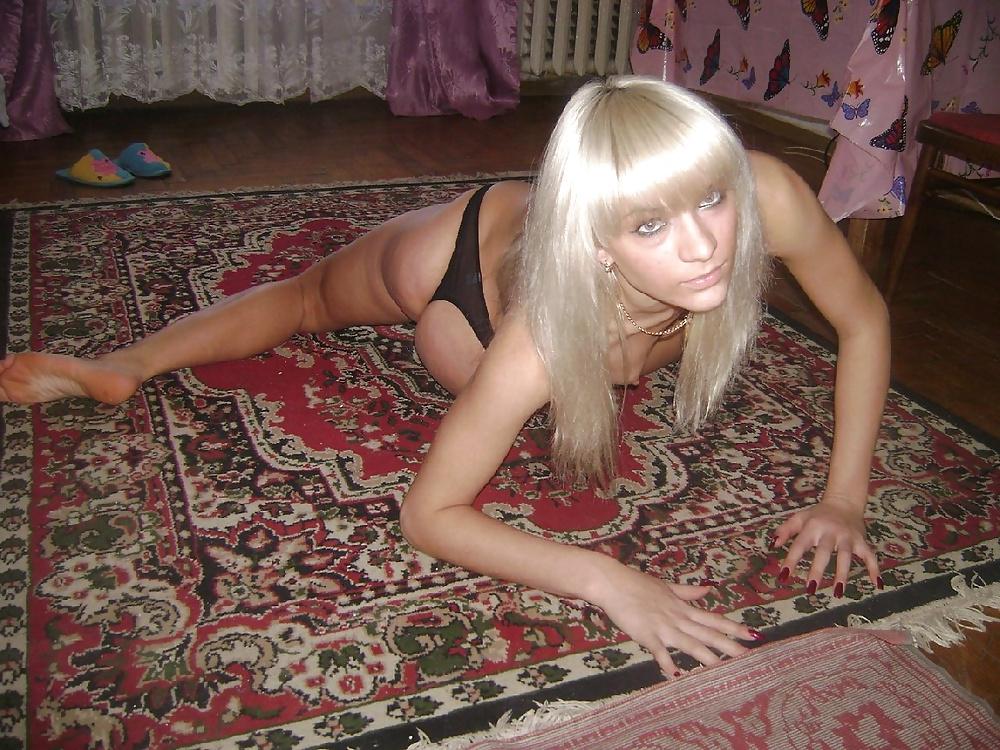 25P Found On The Web - 53 (perfect blond)