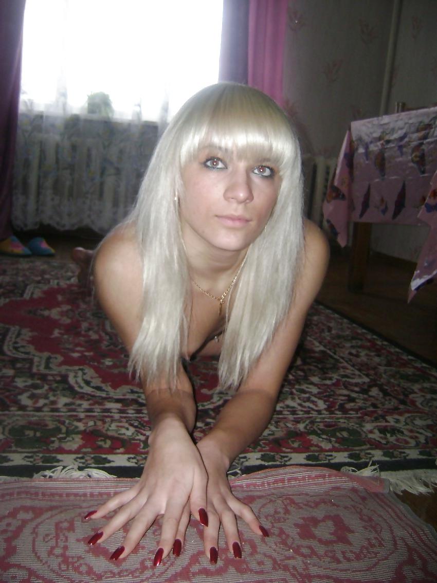 25P Found On The Web - 53 (perfect blond)