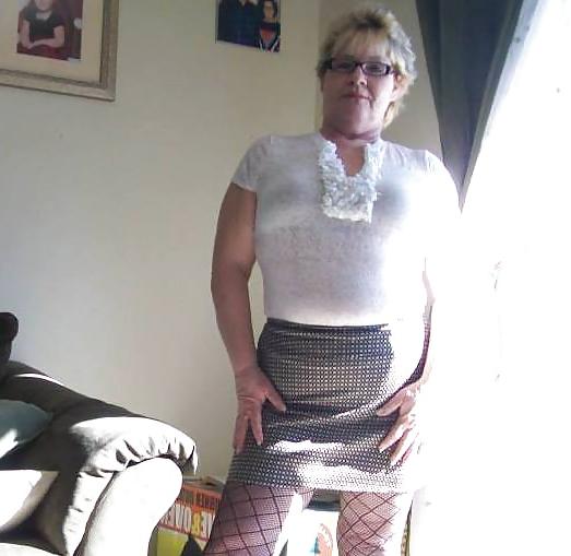23P Beautiful Canadian Ladies
