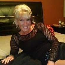 23P Beautiful Canadian Ladies