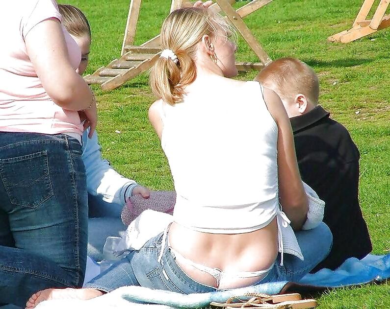 24P Thongs on Show 2