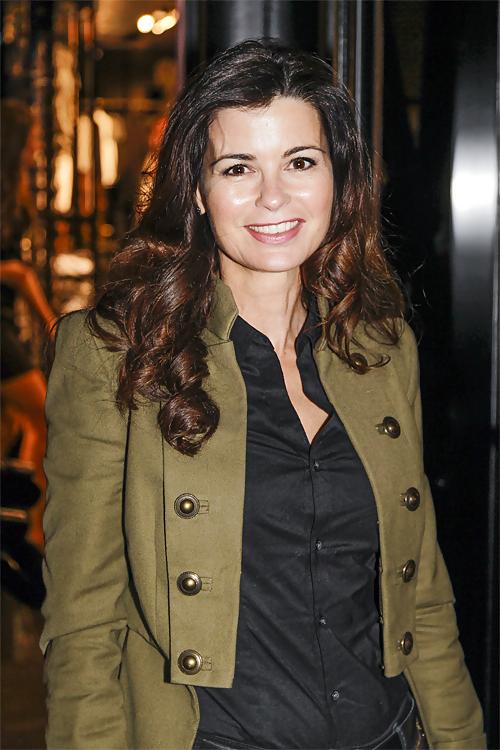 8P Caroline De Bruijn The Perfect Milf Yes Or No?