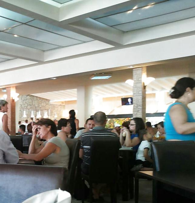 25P Spy restaurant old + young romanian