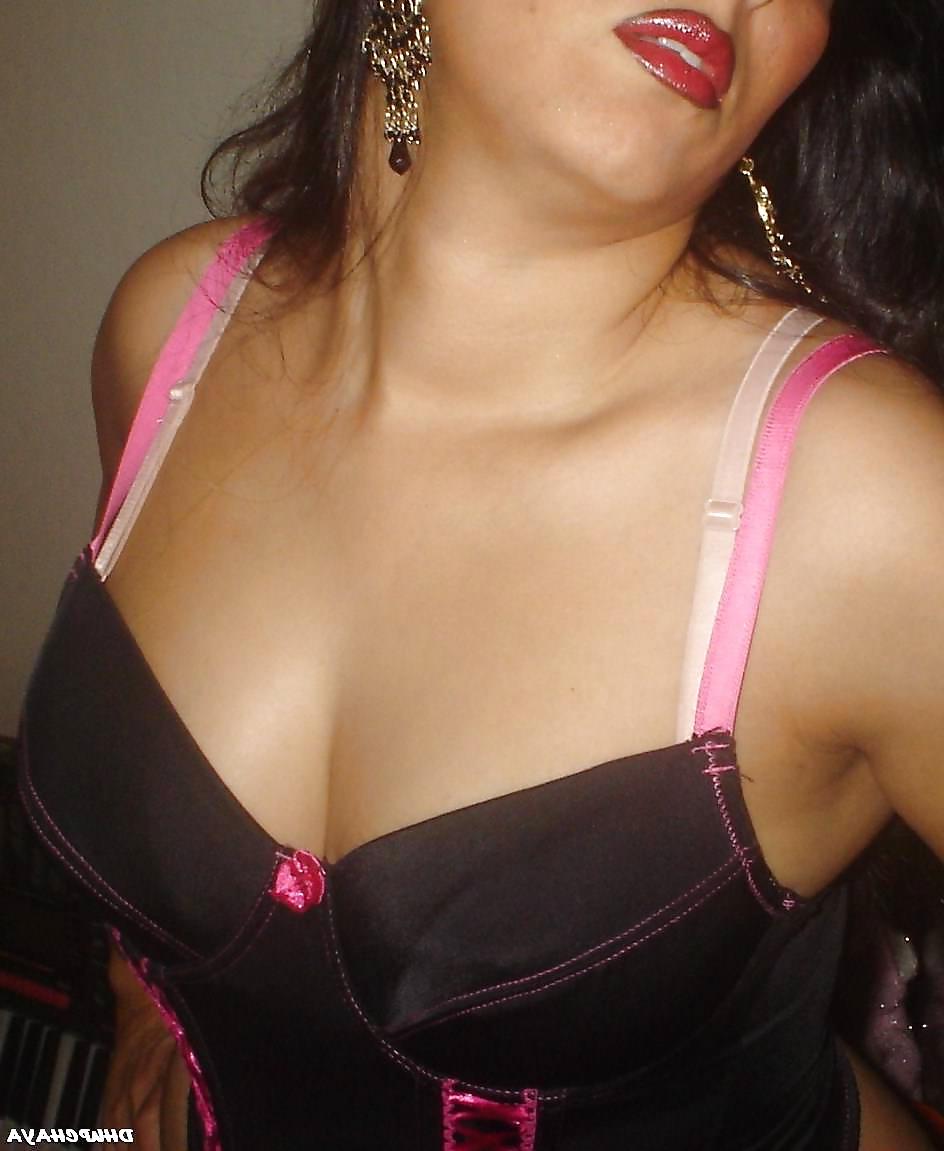 16P INDIAN HOUSEWIVES EVERYTHING SHOW  NUDE  SEMI NUDE