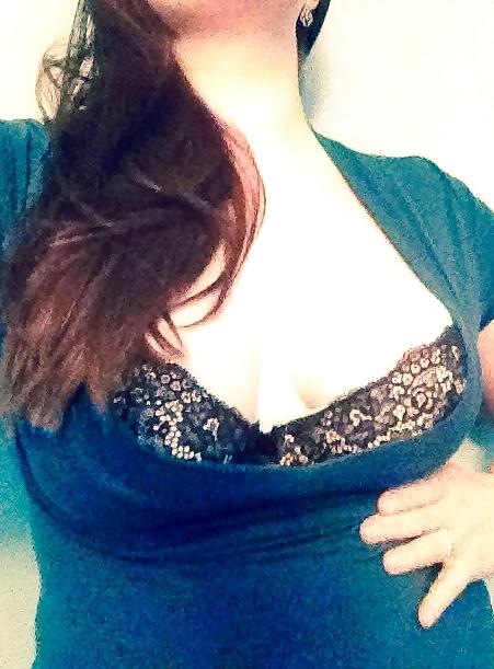 25P Shy Busty Woman