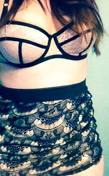 25P Shy Busty Woman