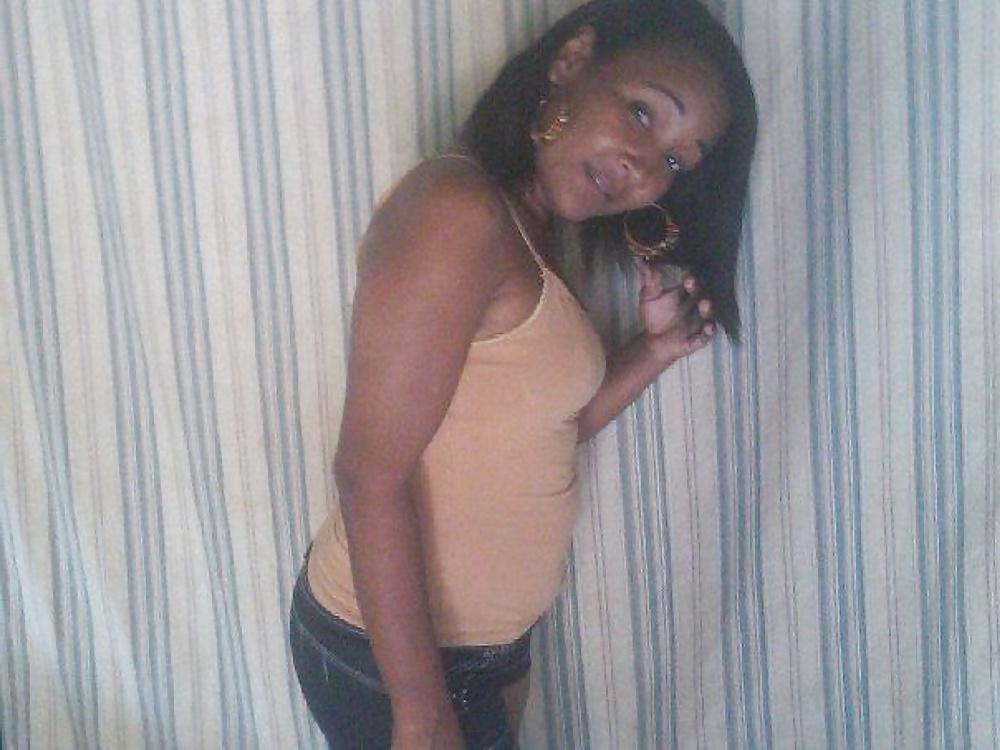 25P A dominican girl called Flordaliz A.