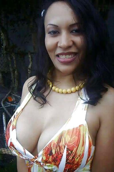 15P Perfict latina cougar 