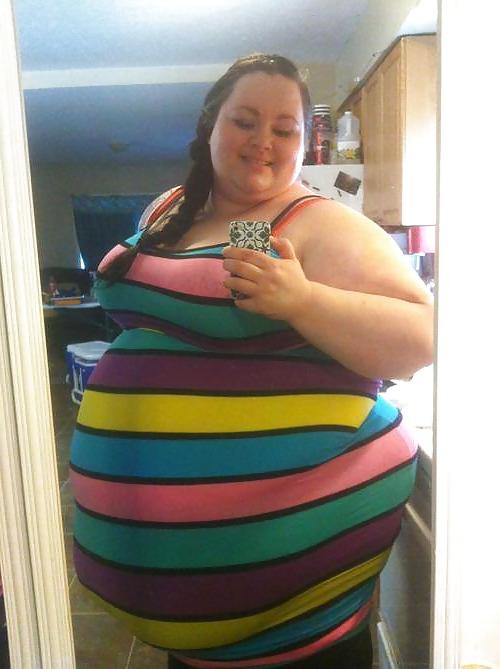 6P BBW belly pics