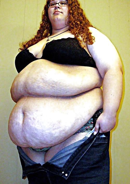 6P BBW belly pics