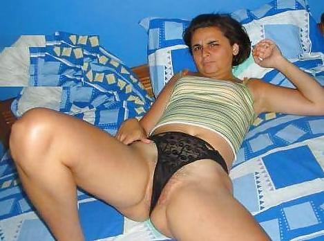 25P Hairy Housewife Gisele 2