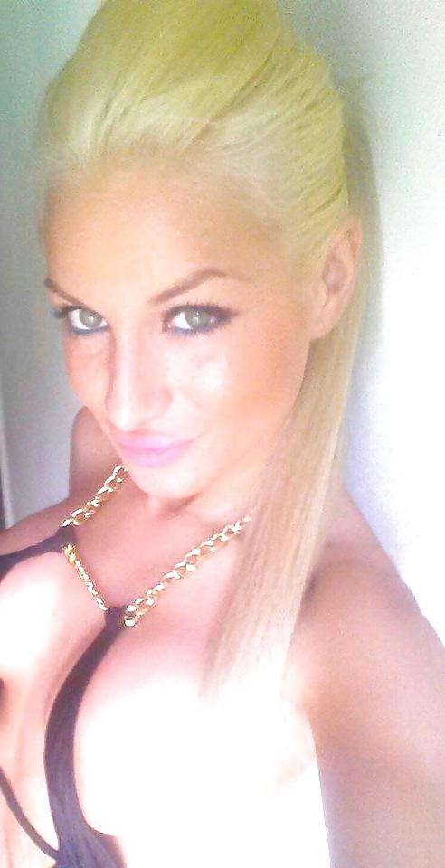 18P Cassandra Stefania - hooker