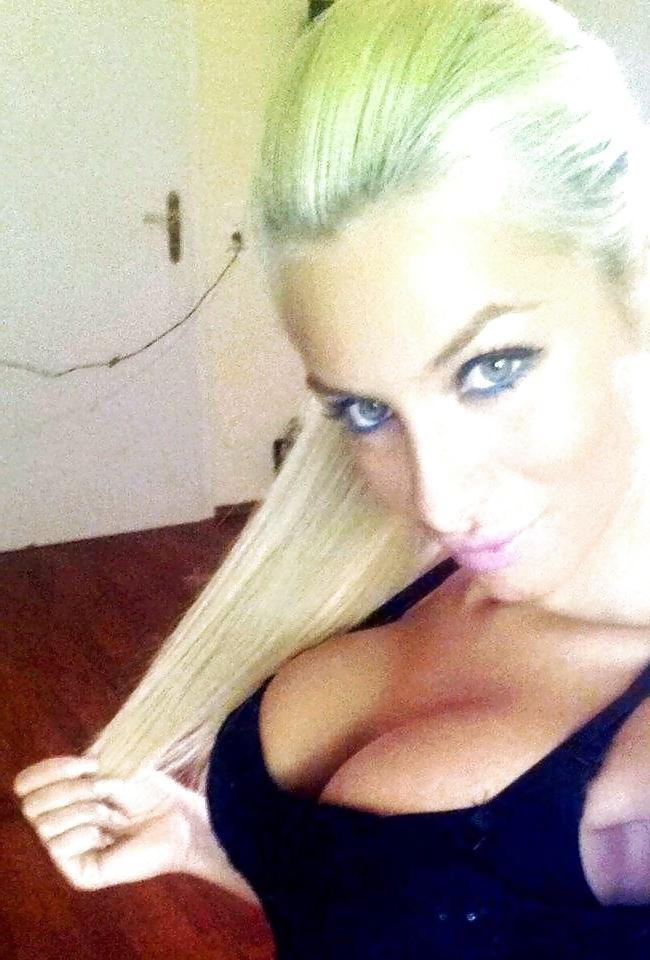 18P Cassandra Stefania - hooker