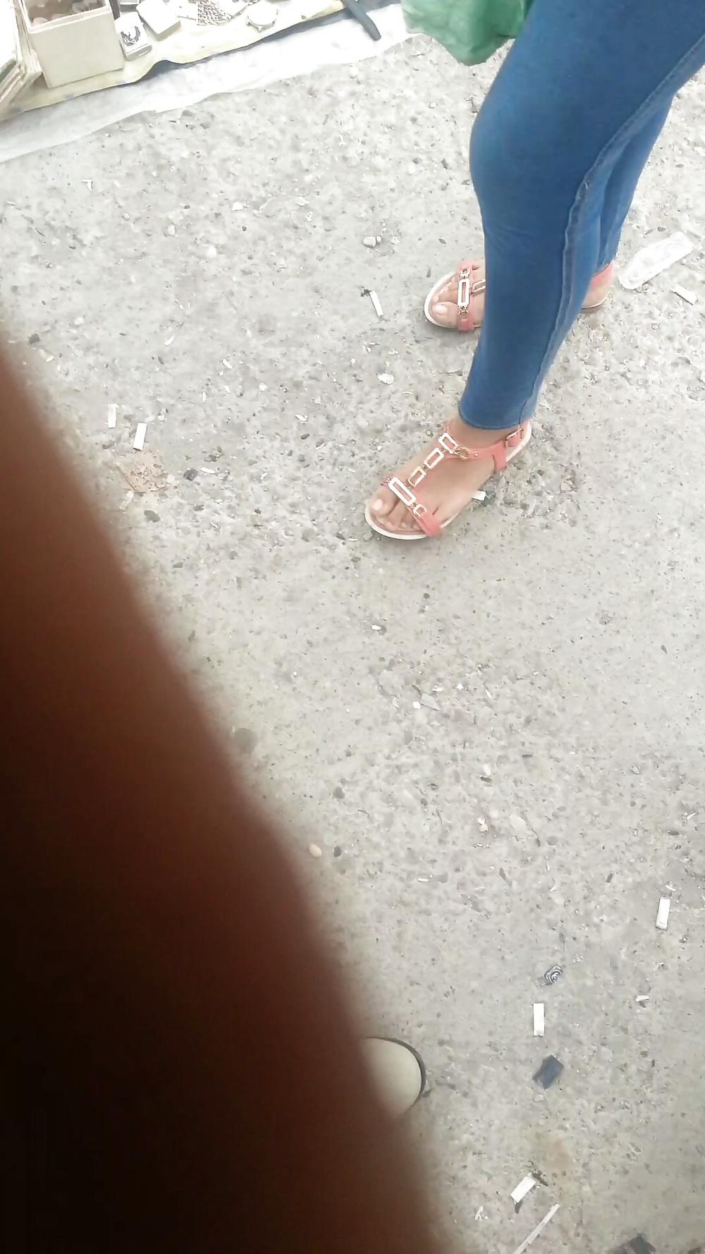 22P Spy old + young feet and legs romanian