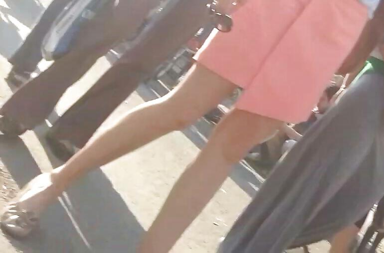 22P Spy old + young feet and legs romanian