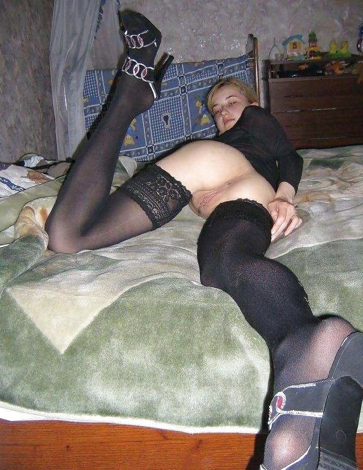 18P On the belly and legs spread