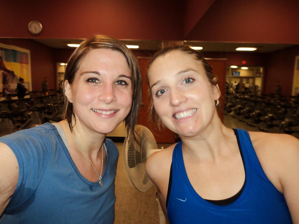 25P Sweaty girls 