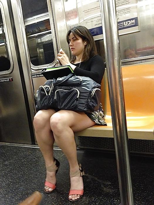 6P Voyeur nyc subway sexy legs