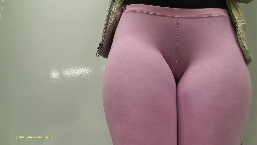 25P Spanish pink leggins camel toe