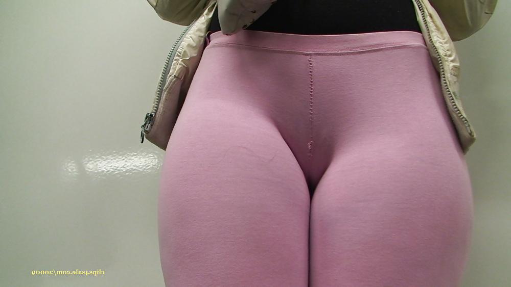 25P Spanish pink leggins camel toe