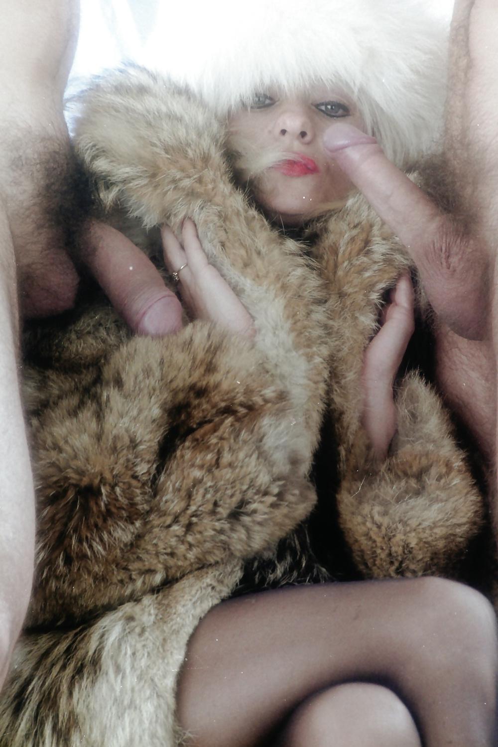 14P Vanessa in a MMF trio in full lengt fur coat 
