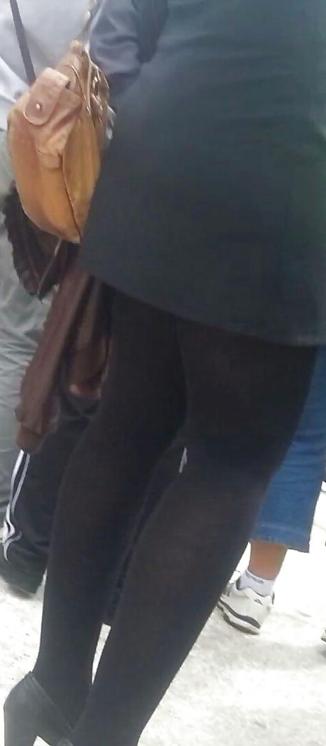 20P Spy old + young feet and legs romanian