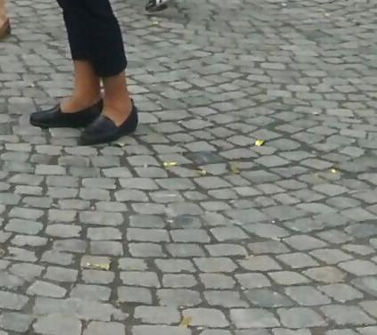 20P Spy old + young feet and legs romanian