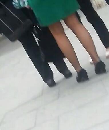 20P Spy old + young feet and legs romanian