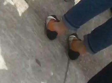 20P Spy old + young feet and legs romanian