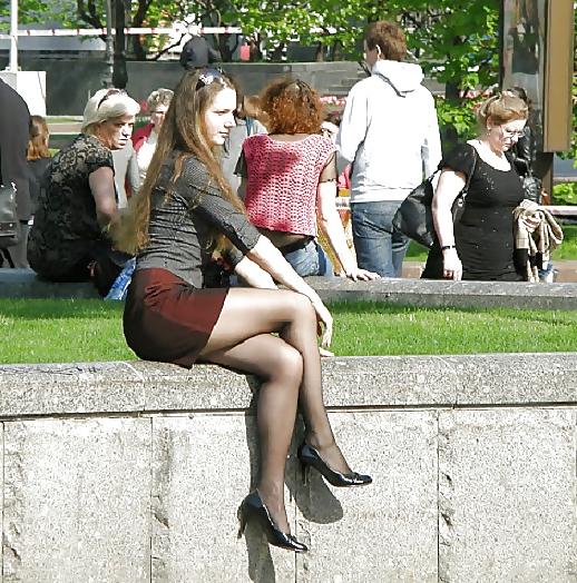 25P Leg Show 19