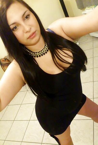 15P Heni Budapest hooker hu
