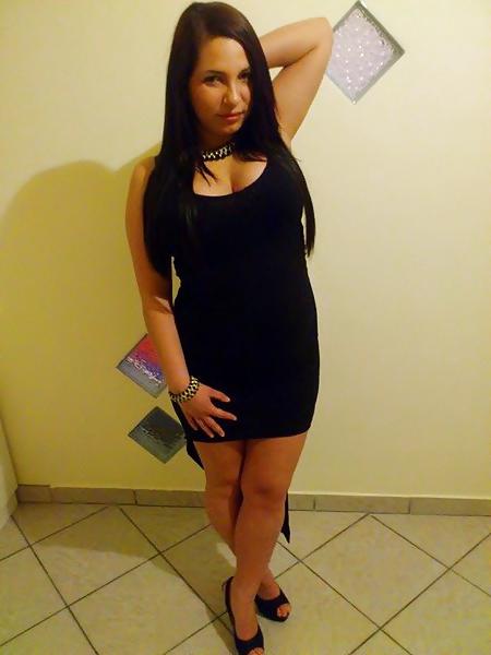 15P Heni Budapest hooker hu