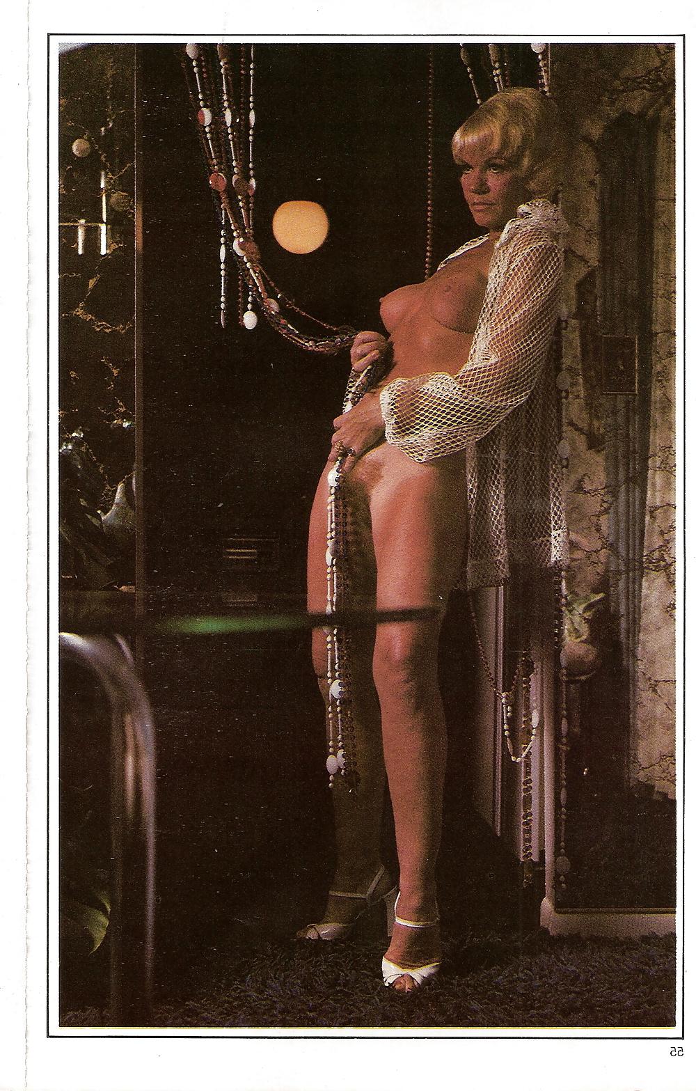 10P Hustler - Sept 1975 - Kathy Keeton - Over The Hill At 50?