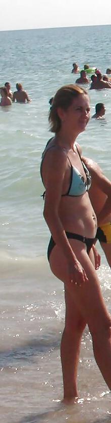 25P Spy beach summer matures romanian