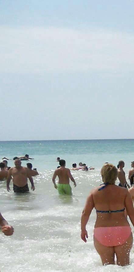 25P Spy beach summer matures romanian