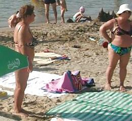 25P Spy beach summer matures romanian