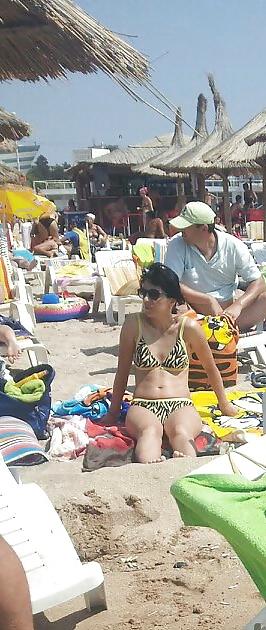 25P Spy beach summer matures romanian