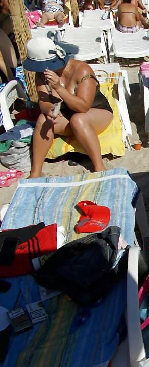25P Spy beach summer matures romanian