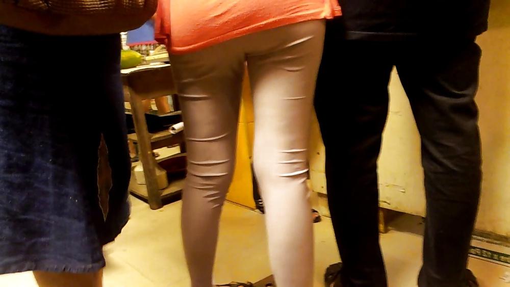 16P Sri lankan upskirt