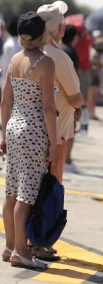 25P Spy old + young sexy skirt and feet romanian