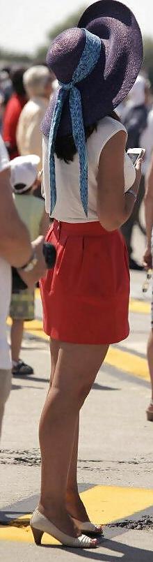 25P Spy old + young sexy skirt and feet romanian
