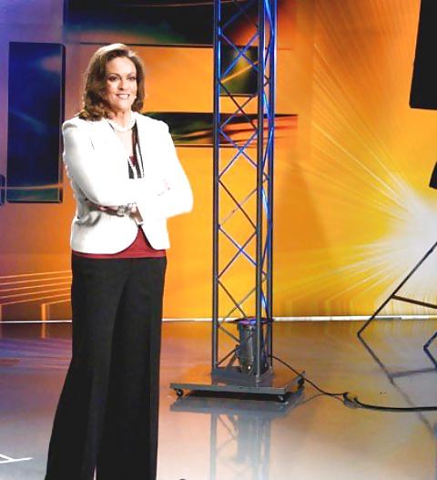 16P For Philly Guys - Who Else Jerks Off Over Lisa Thomas-Laury