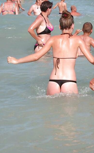 25P Spy teens summer ass and bikiny romanian