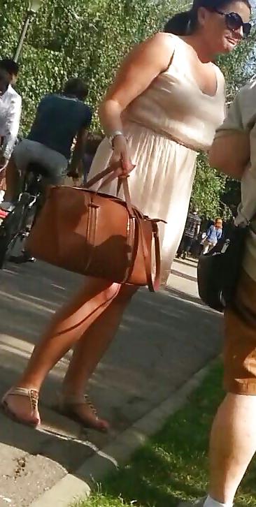 22P Spy old + young feet and skirt romanian