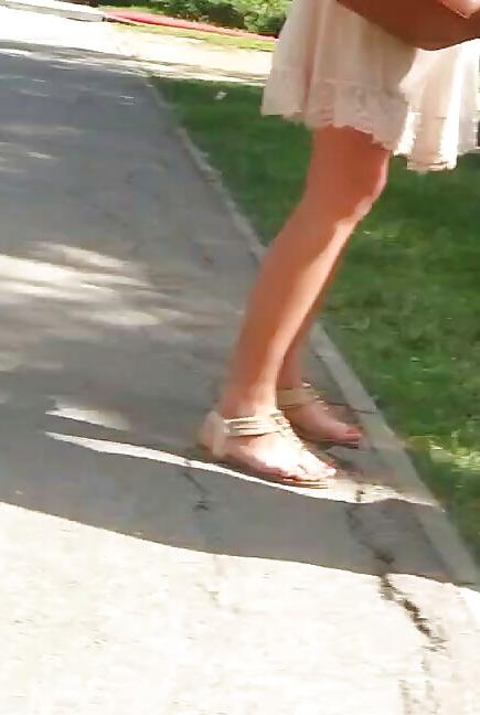 22P Spy old + young feet and skirt romanian
