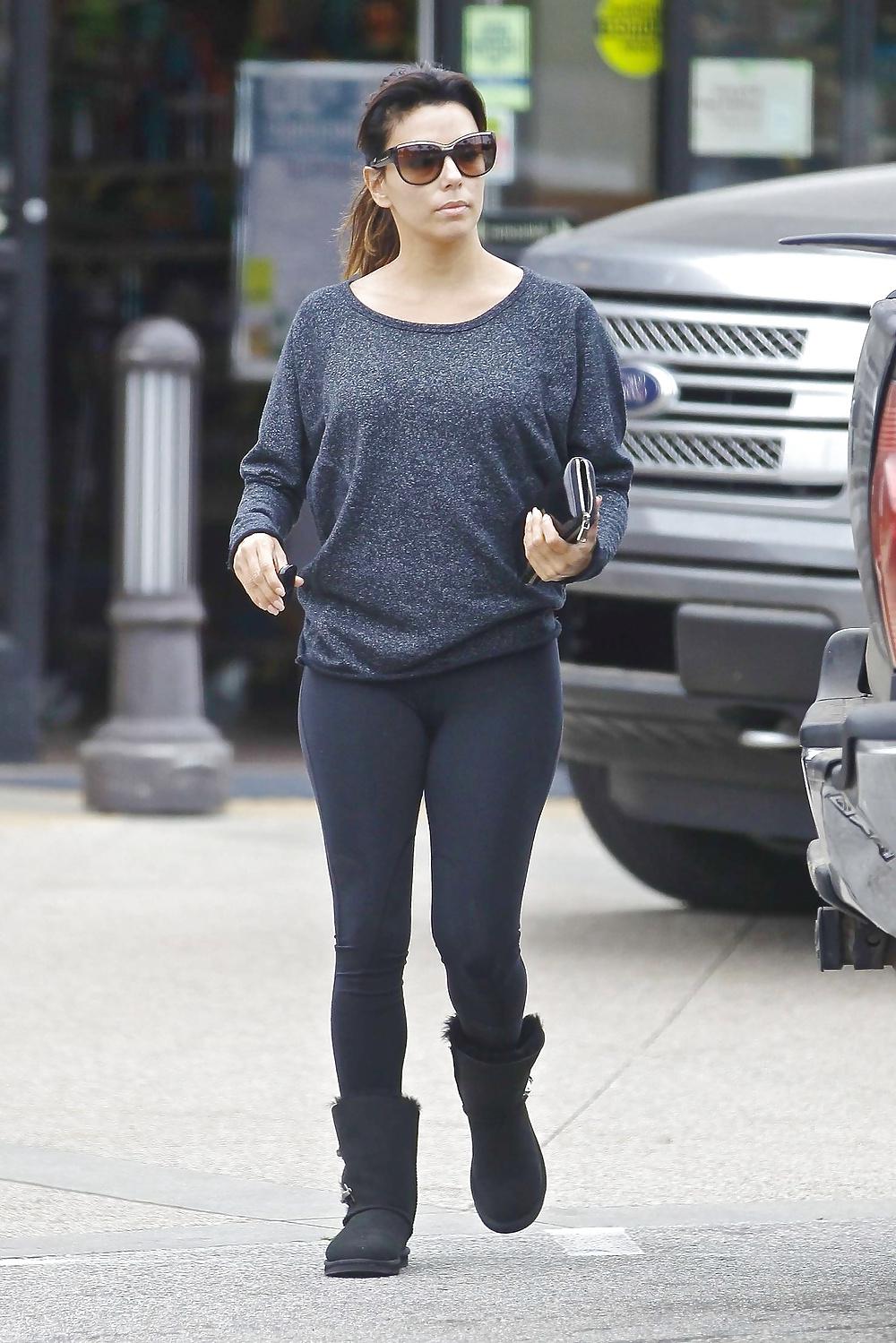 14P Celebrity Cameltoe's 7