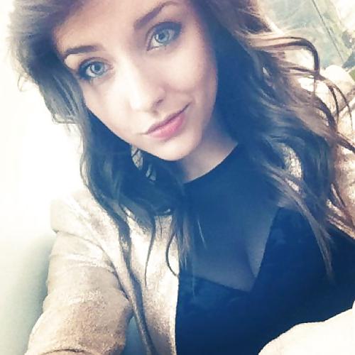 25P Jaime Laycock - the perfect facebool-selfshot amateur hottie